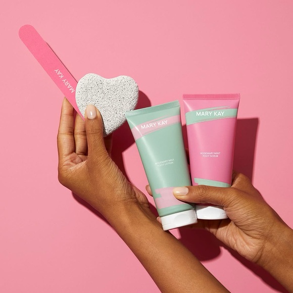 NWT Mary Kay® Pedicure SET Rosemary Mint Scrub, Lotion, Pumice Stone & Nail File - Picture 4 of 4